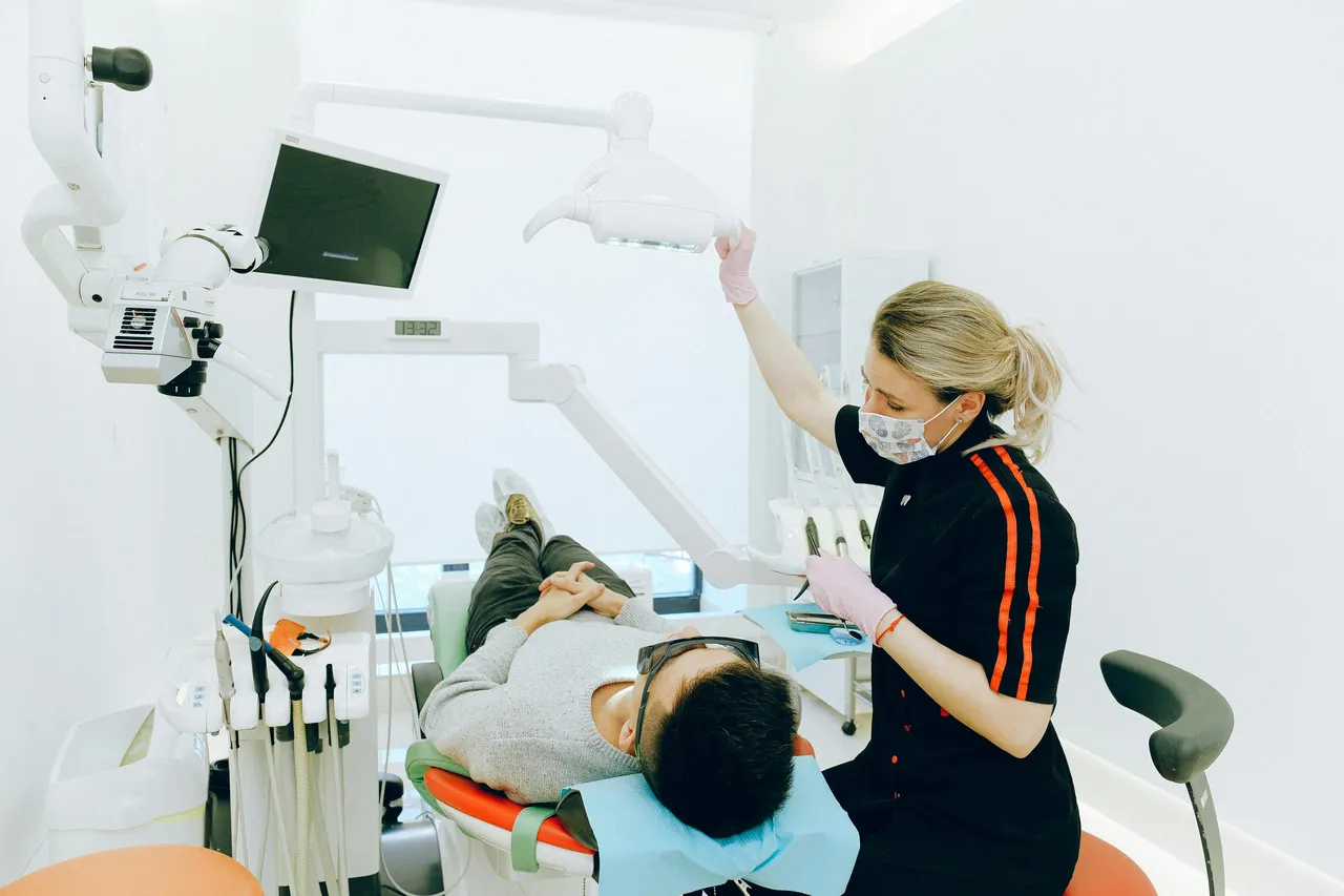 kiedy warto udać się do stomatologa