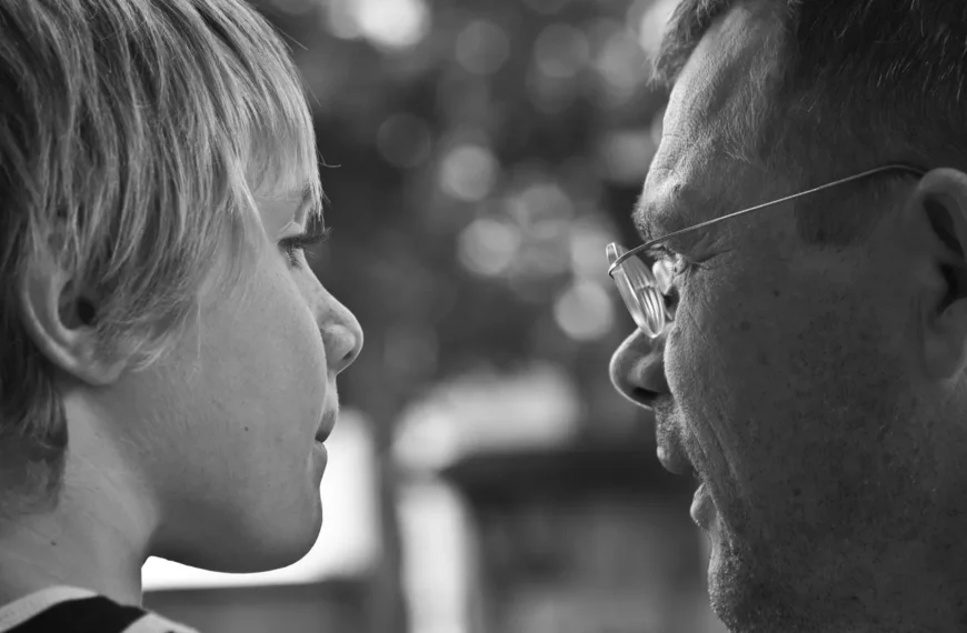 Rozwój komunikacji u dzieci: rzetelne spojrzenie na potrzeby i edukację